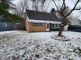 2330 Buckeye Cir, Youngstown, OH