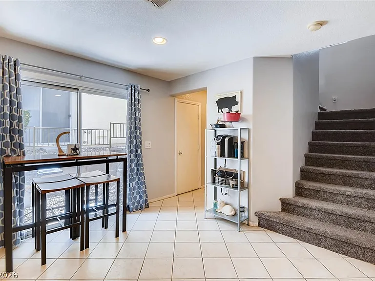 10451 Processor Ct — Photo 12