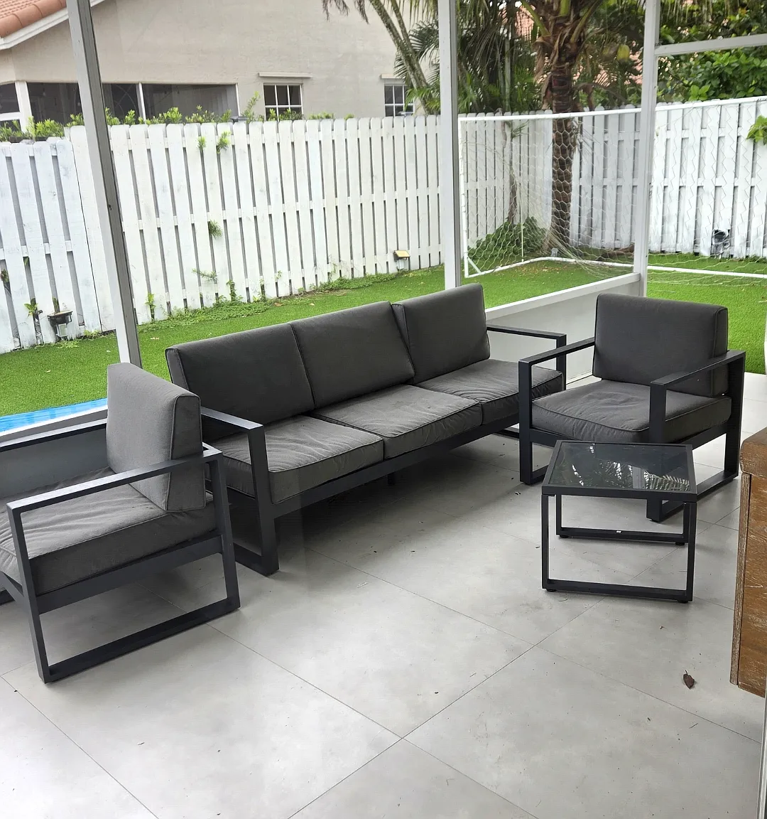 4 bed, 2.5 bath, 2980 sqft, $5,490 — Photo 3