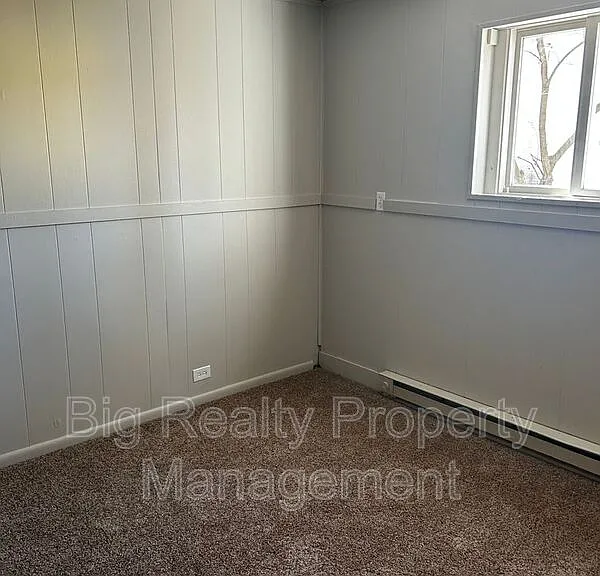 40 E 3rd St #1 — Photo 8
