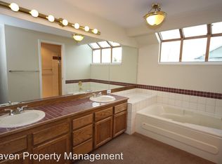 31416 11th Pl SW, Federal Way, WA 98023