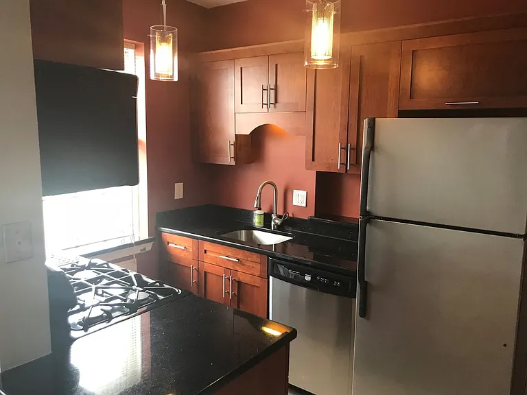 36 Browne St #D5 — Photo 17