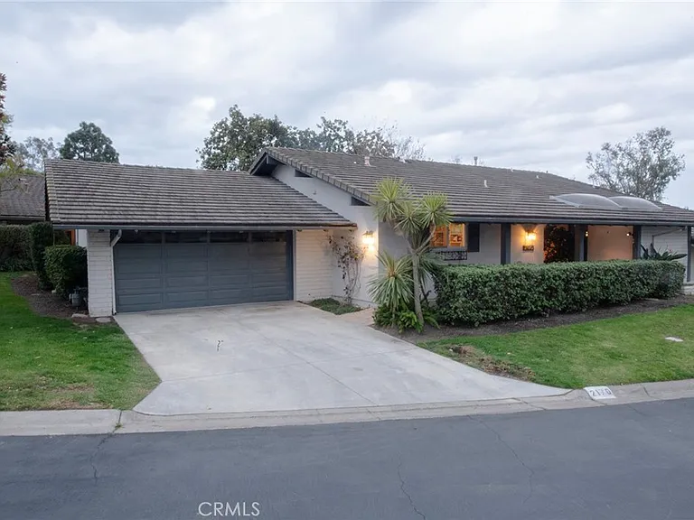 2170 Vista Entrada — Photo 1