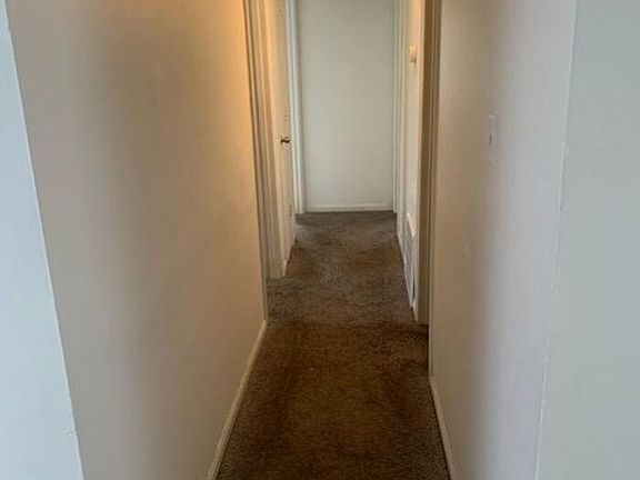 4th image of 100 Eastland Dr APT F44