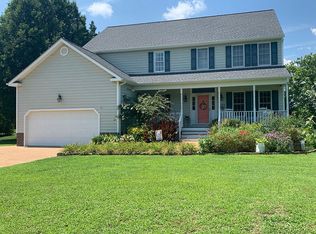 301 Mollys Way, Saluda, VA 23149
