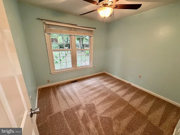 1017 Spain Dr — Photo 28