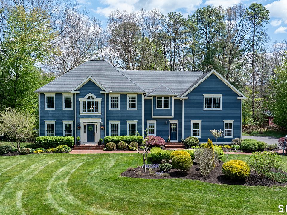 1st image of 28 Mockingbird Lane