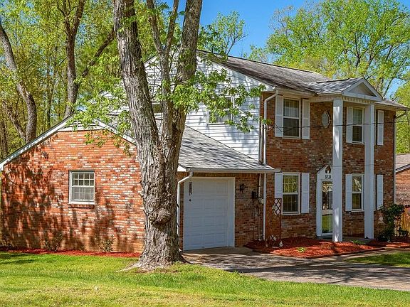 5th image of 3233 Cloverwood Dr