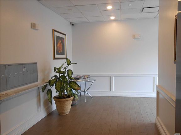 2nd image of 191 7th St APT 205