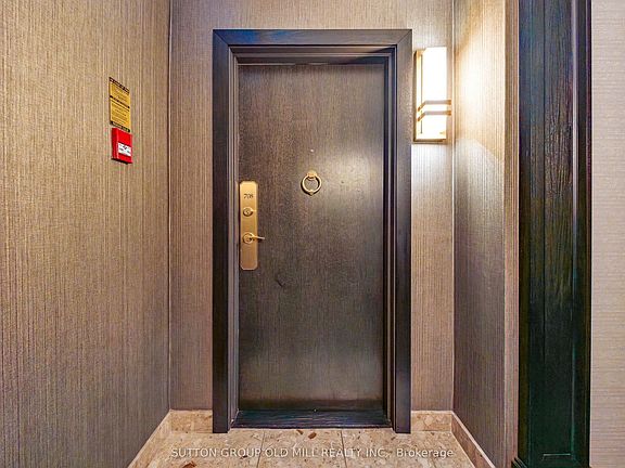 4th image of 820 Burnhamthorpe Rd #708