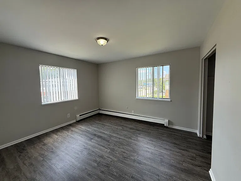 2860 Taft Ave SW — Photo 7