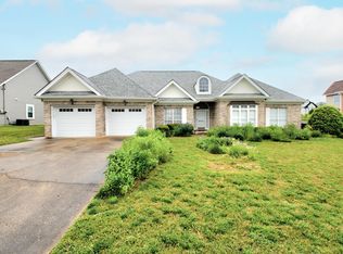 2412 Laurelton Creek Ln, Chattanooga, TN 37421