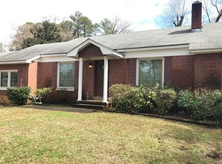 634 Ridge Rd, Columbus, MS 39705
