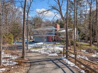 66 Oak Hill Rd, Southborough, MA 01772