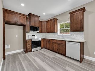 905B W Virginia St, Navasota, TX 77868