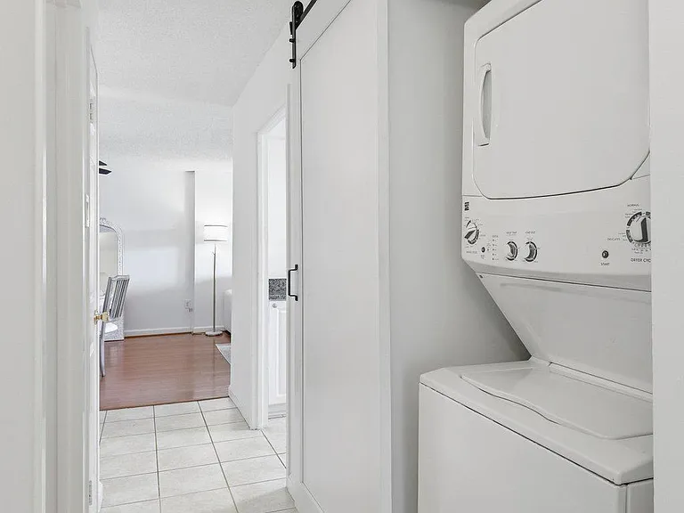 5300 Holmes Run Pkwy #607 — Photo 10
