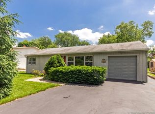 283 Normandy Ln, Grayslake, IL 60030