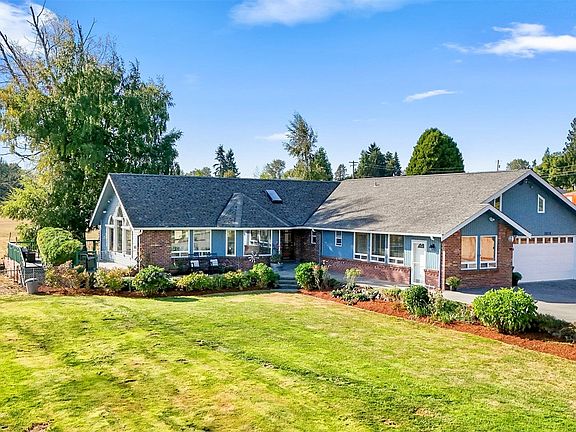 2nd image of 8018 69th Avenue SE