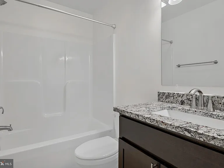2607 Maplewood Cir — Photo 23