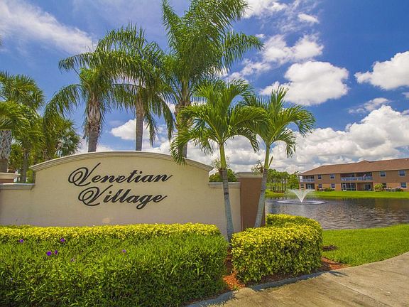 3rd image of 1050 Venetian Dr Unit 102