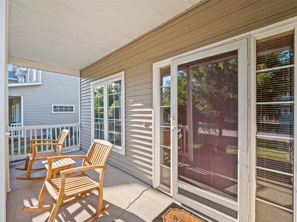 1145 S 52nd St Unit 1502, West Des Moines, IA 50265