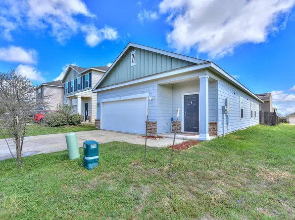 109 Helios Dr, Jarrell, TX 76537