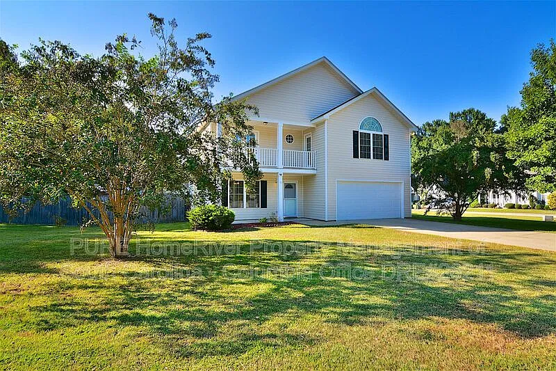 3 bed, 2.5 bath, 1664 sqft, $1,915 — Photo 3