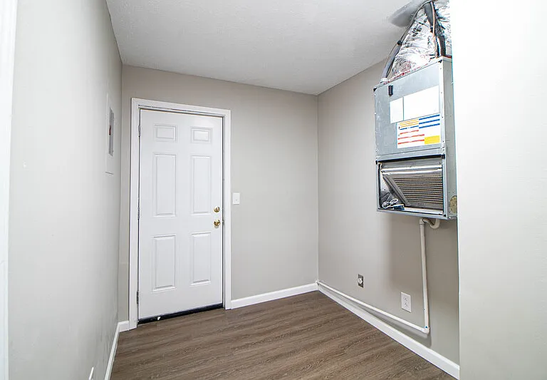 404-10 Thompsonville Ln — Photo 8