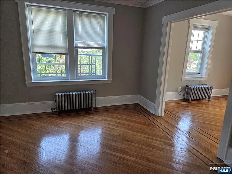 22 Seymour St #6 — Photo 11