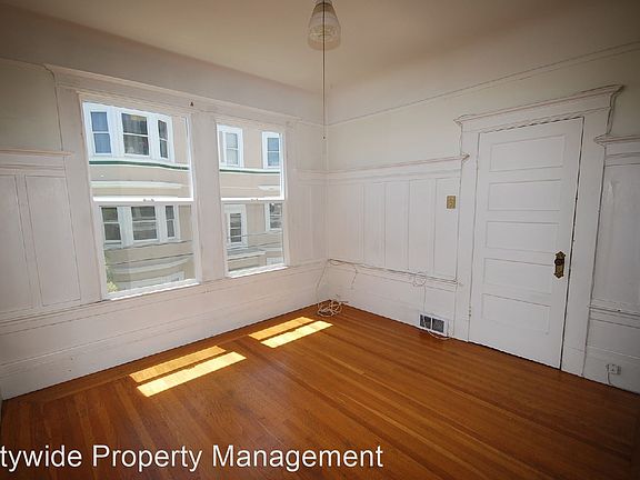 4th image of 388 Elizabeth St #388