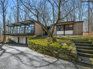 120 Ferndale Dr, Easton, CT 06612