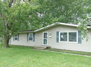470 W Oak St, Coal City, IL 60416