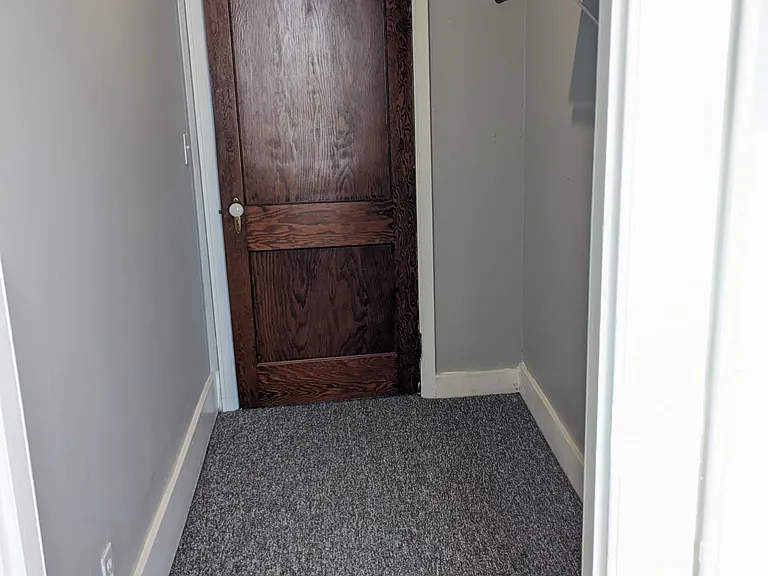 5486 Broadway St #1 — Photo 18