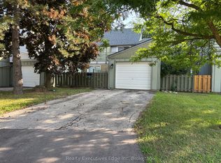 322 Scottsdale Dr, Guelph, ON N1G 2K8