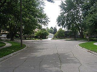 5th image of 2540 Lynn Cir
