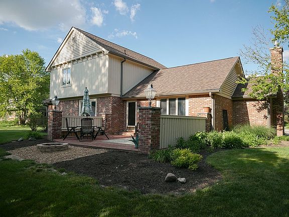 2nd image of 515 Green Meadow Dr