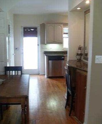 2nd image of 428 SW 8th Ave