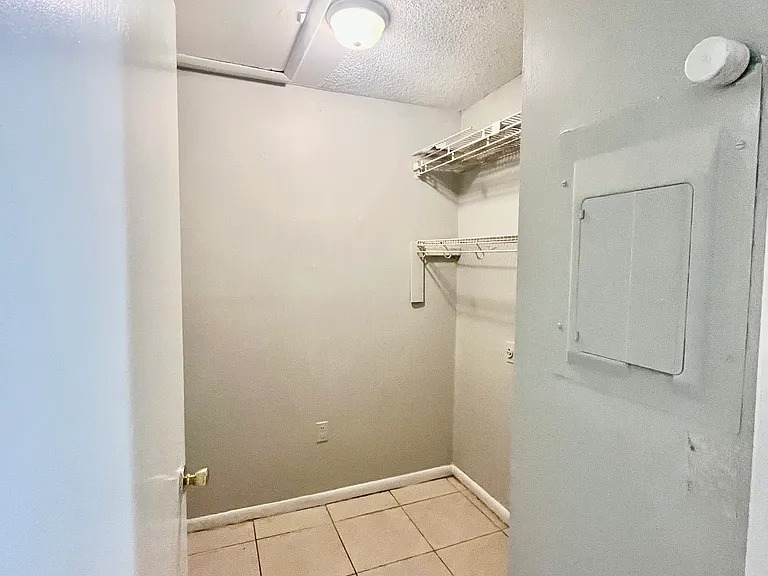 1602 Crystal Park Cir #1602 — Photo 9