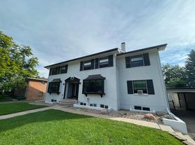 4505 Comanche Dr