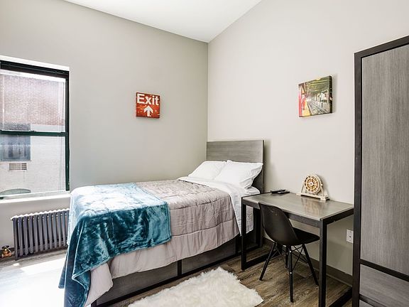 3rd image of 15 E 11th St APT 4A