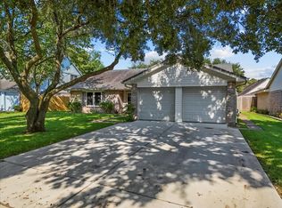 114 Cavalry Cir, League City, TX 77573