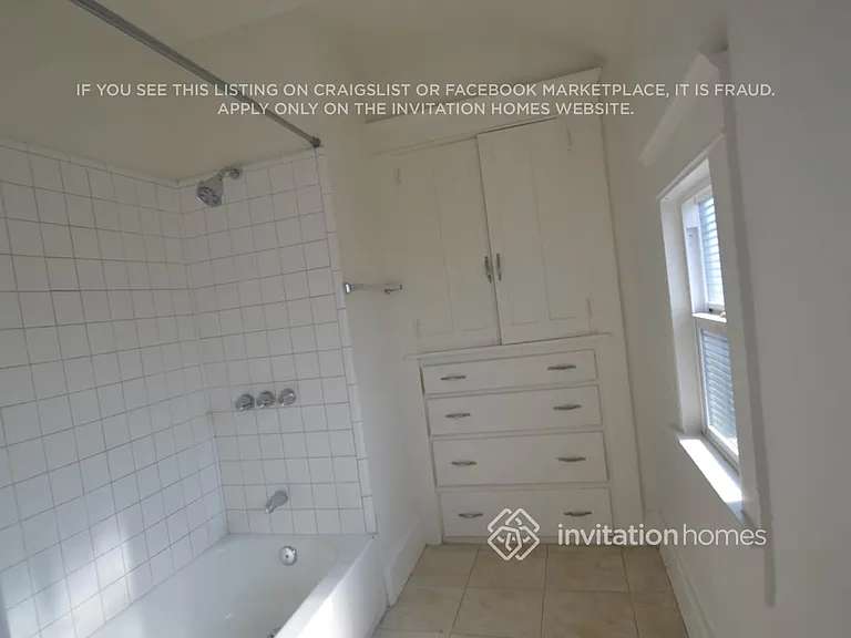 1613 W 49th St — Photo 16