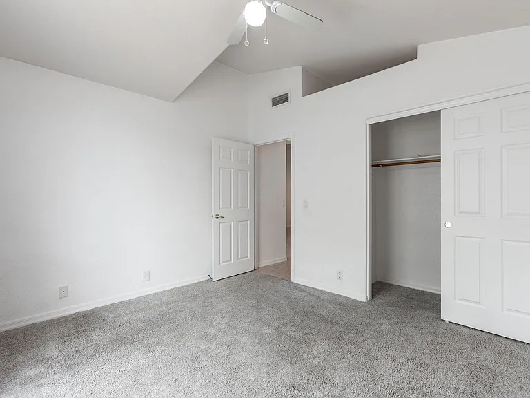1520 E Villa Rita Dr — Photo 27