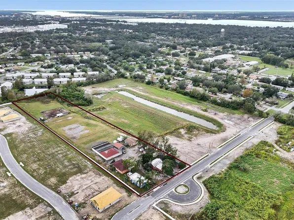 1616 23rd St E, Bradenton, FL 34208