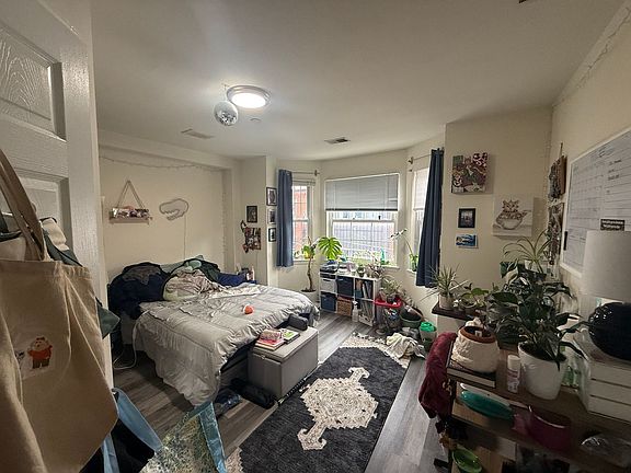 4th image of 1836 N Bouvier St Unit C