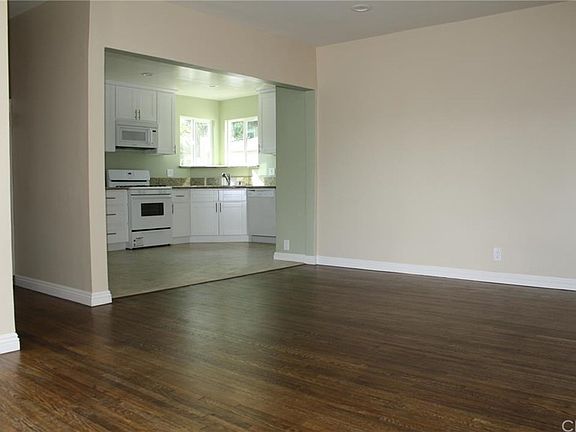 5th image of 4449 Maury Ave