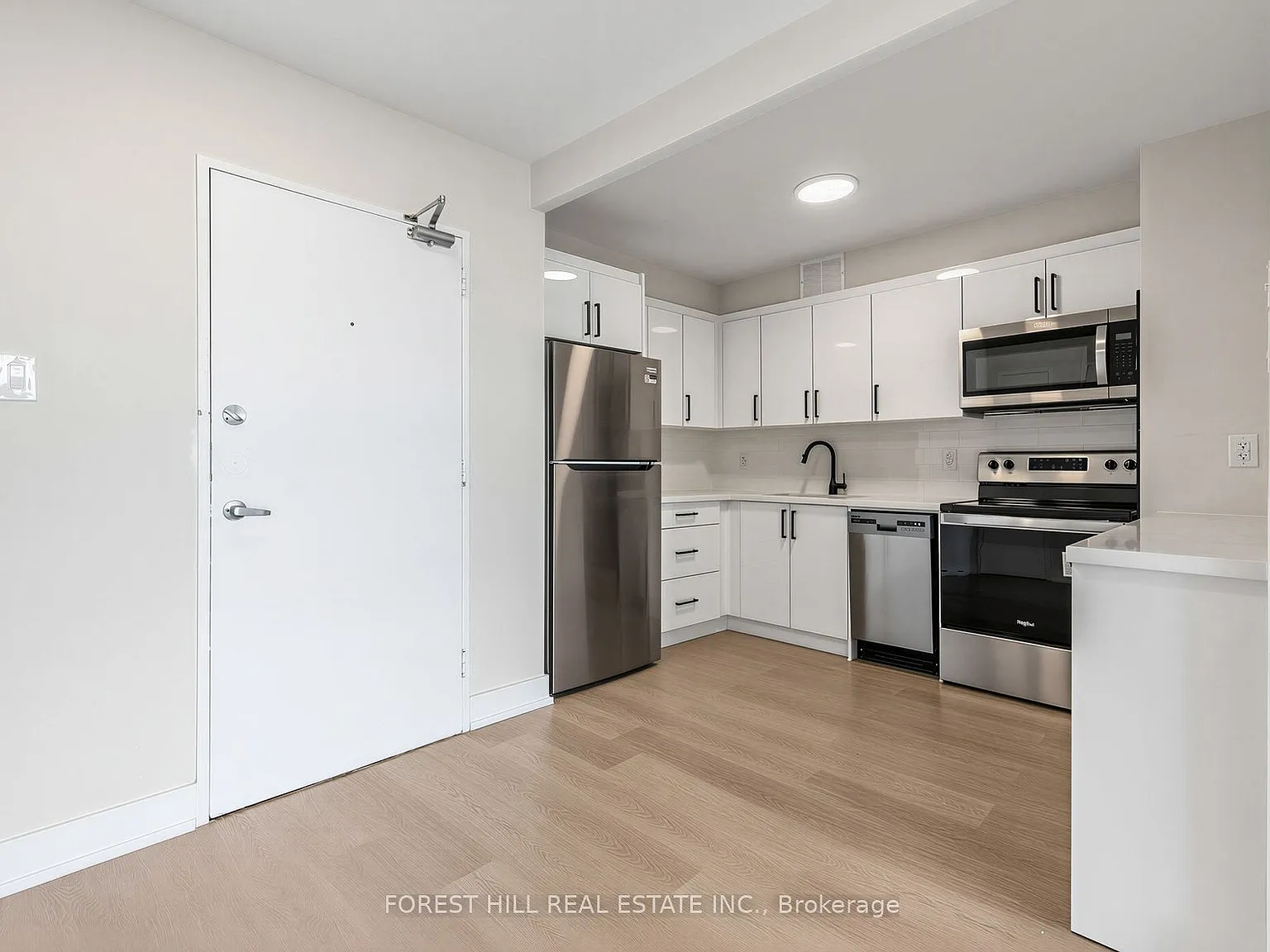 The Roselawn — Photo 2
