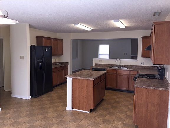 5th image of 10389 Butler Dr