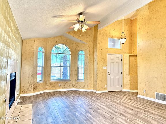 2nd image of 12374 Paseo Lindo Dr