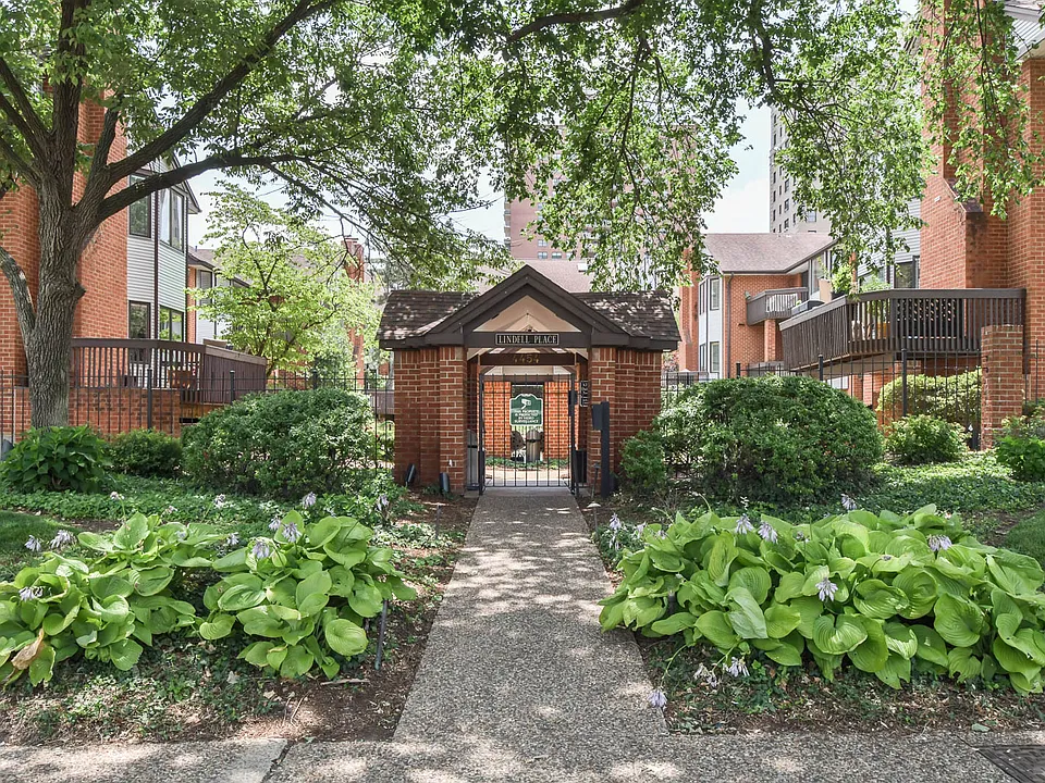 4444 Lindell Blvd #7